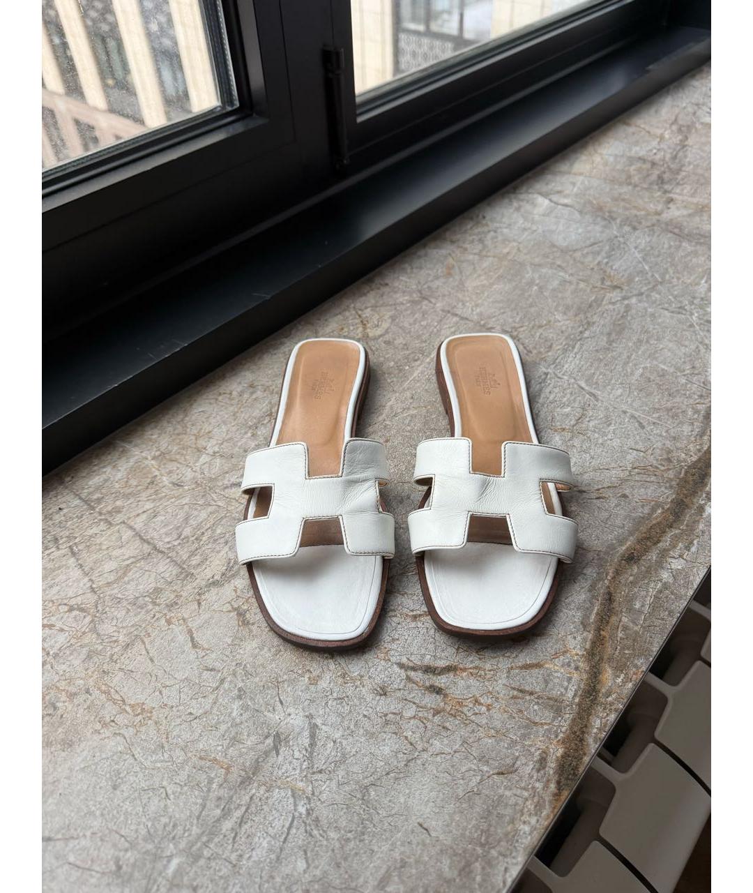 HERMES Белые кожаные шлепанцы, фото 2