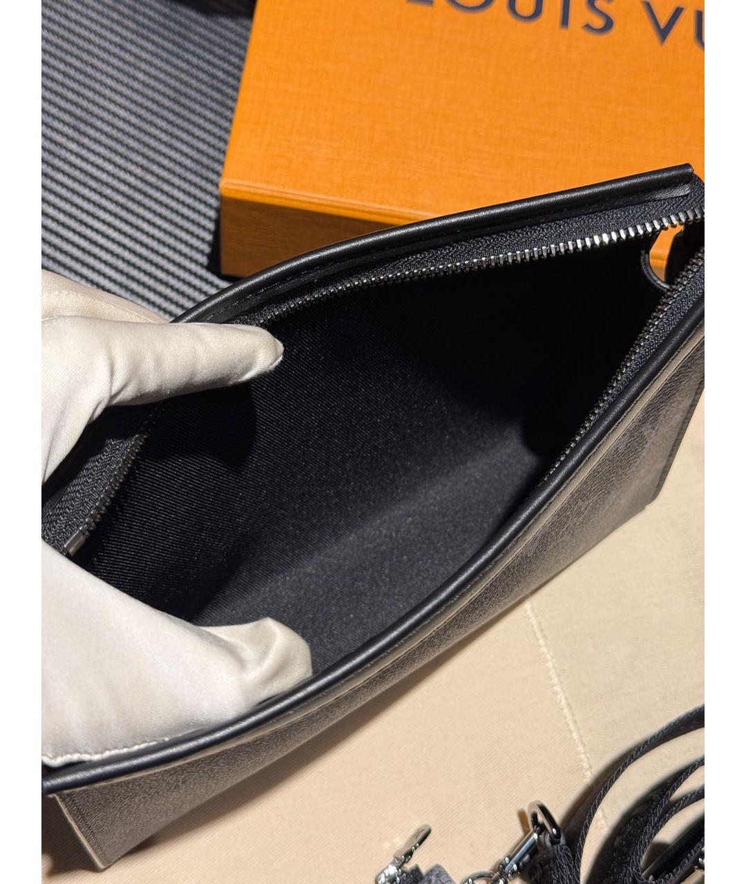 LOUIS VUITTON Черная сумка на плечо, фото 6