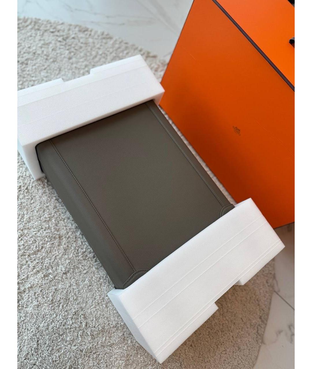 HERMES Серый кожаный чемодан, фото 6