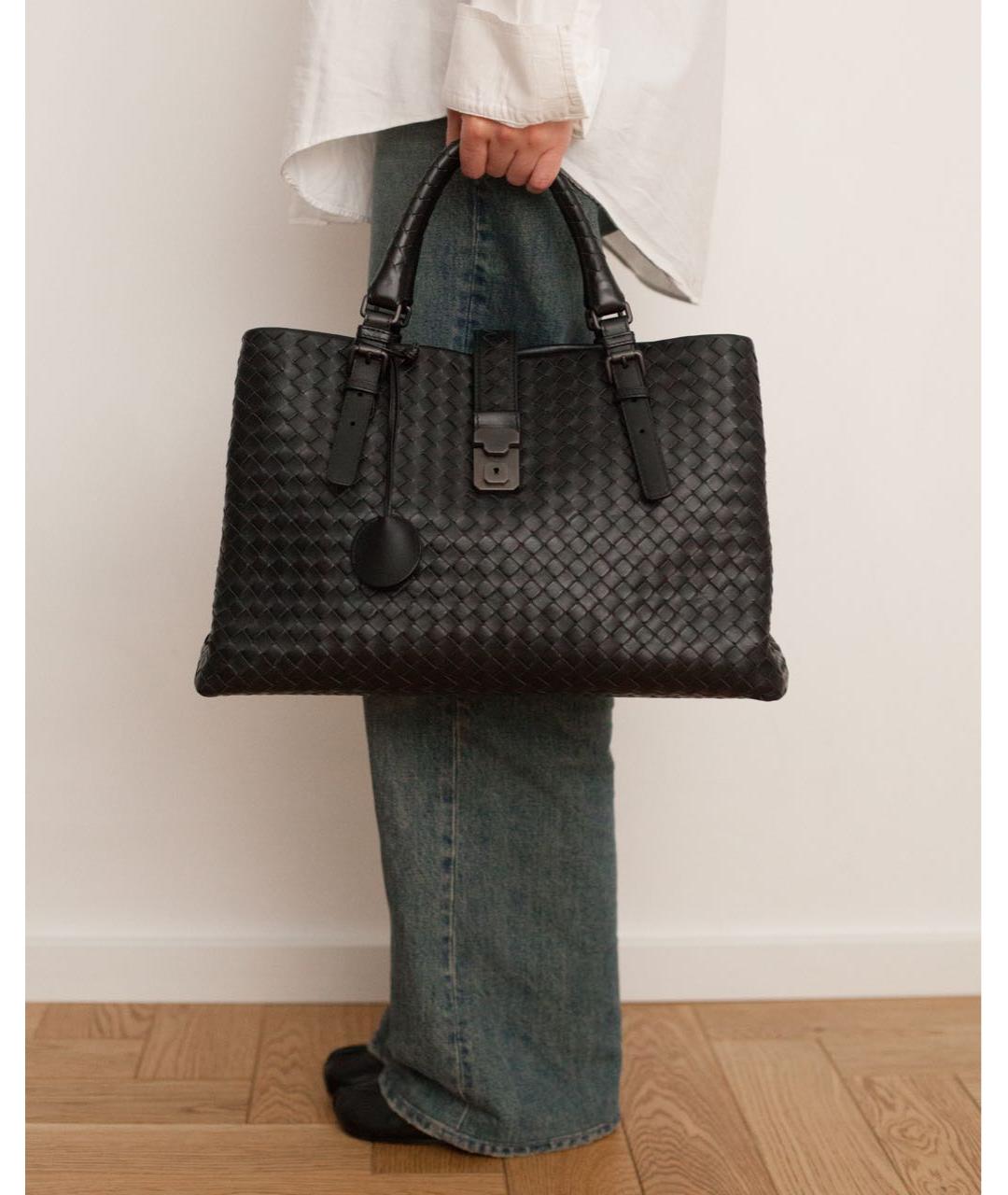 BOTTEGA VENETA Черная кожаная сумка с короткими ручками, фото 4