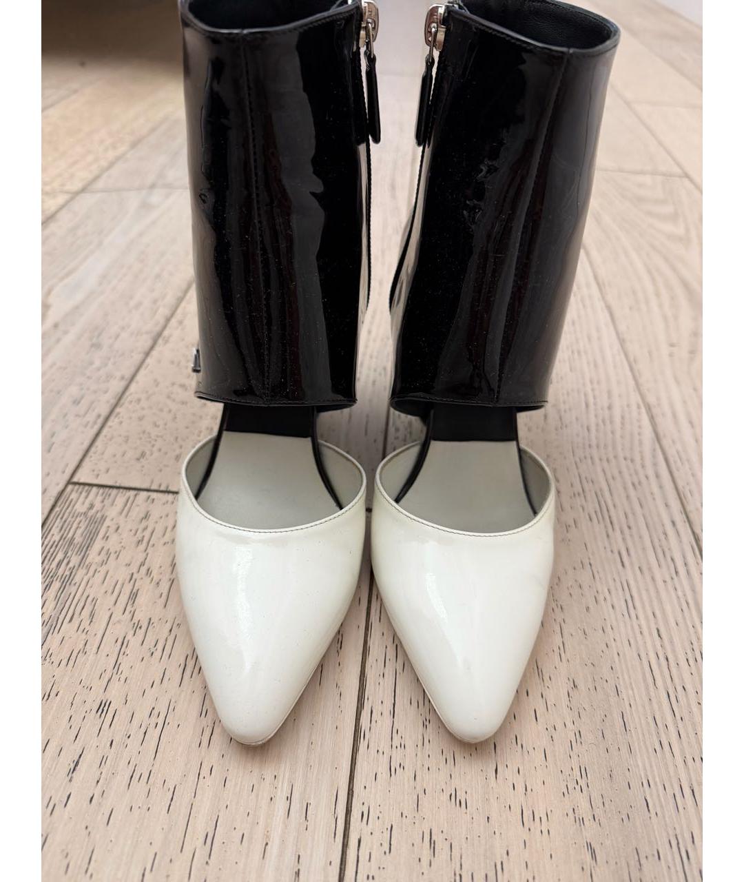 CHANEL Черные туфли из лакированной кожи, фото 2