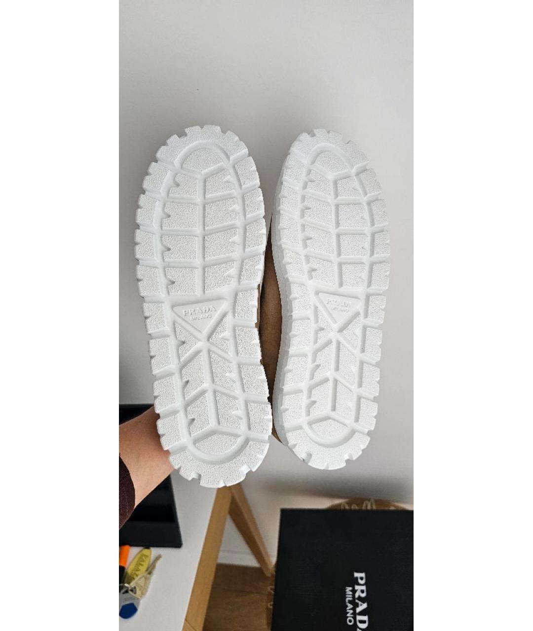 PRADA Бежевые замшевые лоферы, фото 7