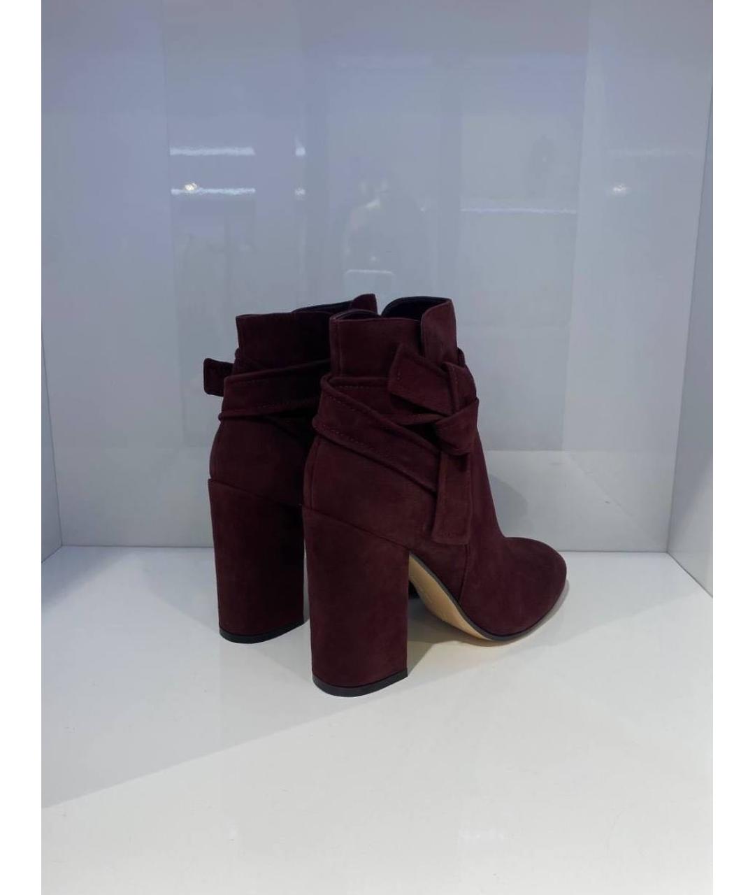 GIANVITO ROSSI Бордовые замшевые ботильоны, фото 4