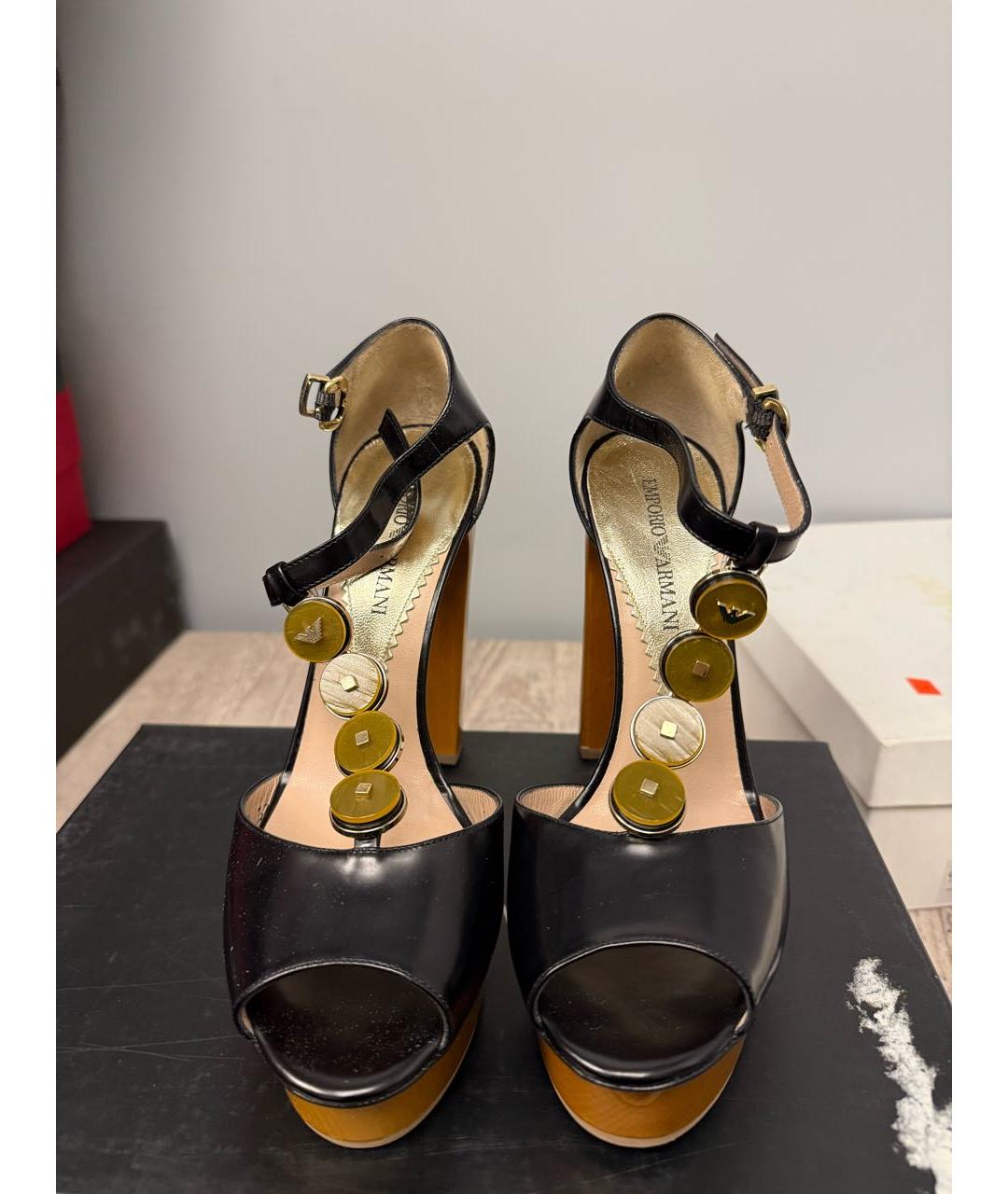 EMPORIO ARMANI Черные кожаные босоножки, фото 2