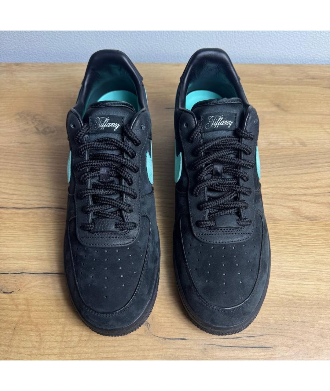 TIFFANY&CO Черные замшевые низкие кроссовки / кеды, фото 3