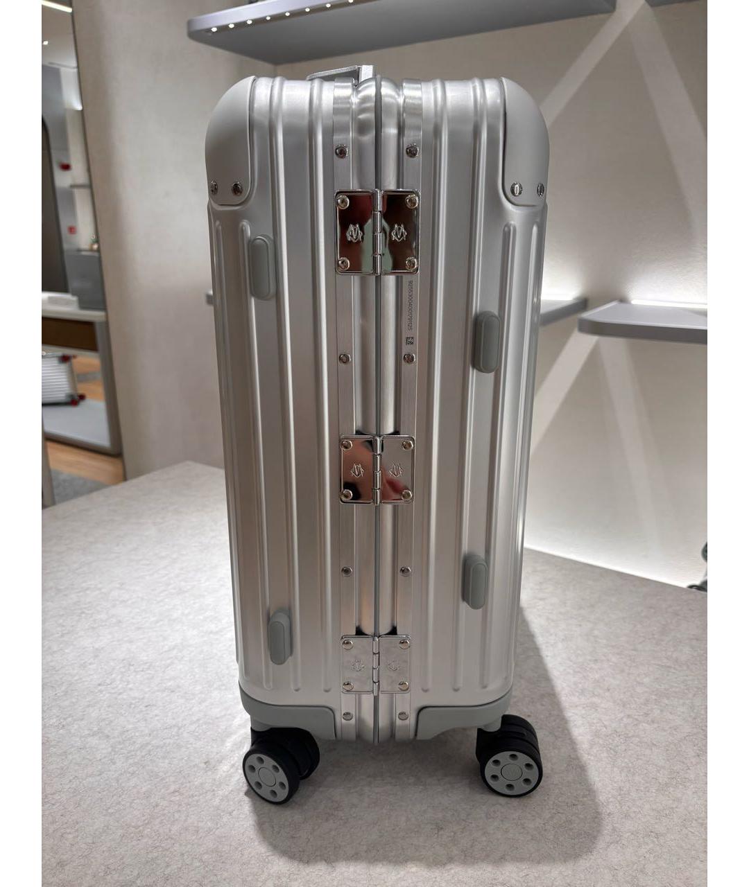 Rimowa Серебрянный чемодан, фото 3