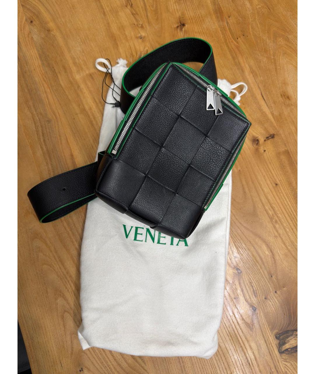 BOTTEGA VENETA Черная кожаная сумка на плечо, фото 6