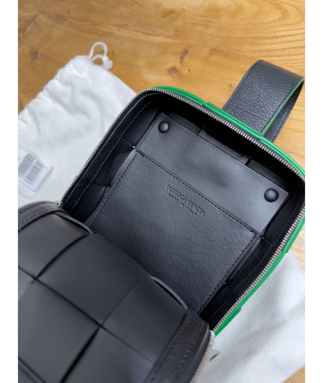 BOTTEGA VENETA Черная кожаная сумка на плечо, фото 5