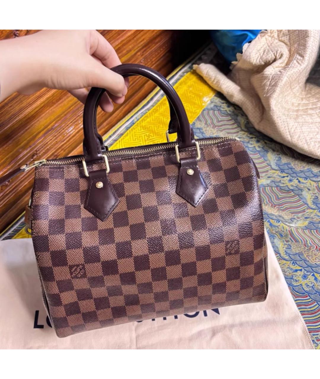 LOUIS VUITTON Коричневая сумка с короткими ручками, фото 2