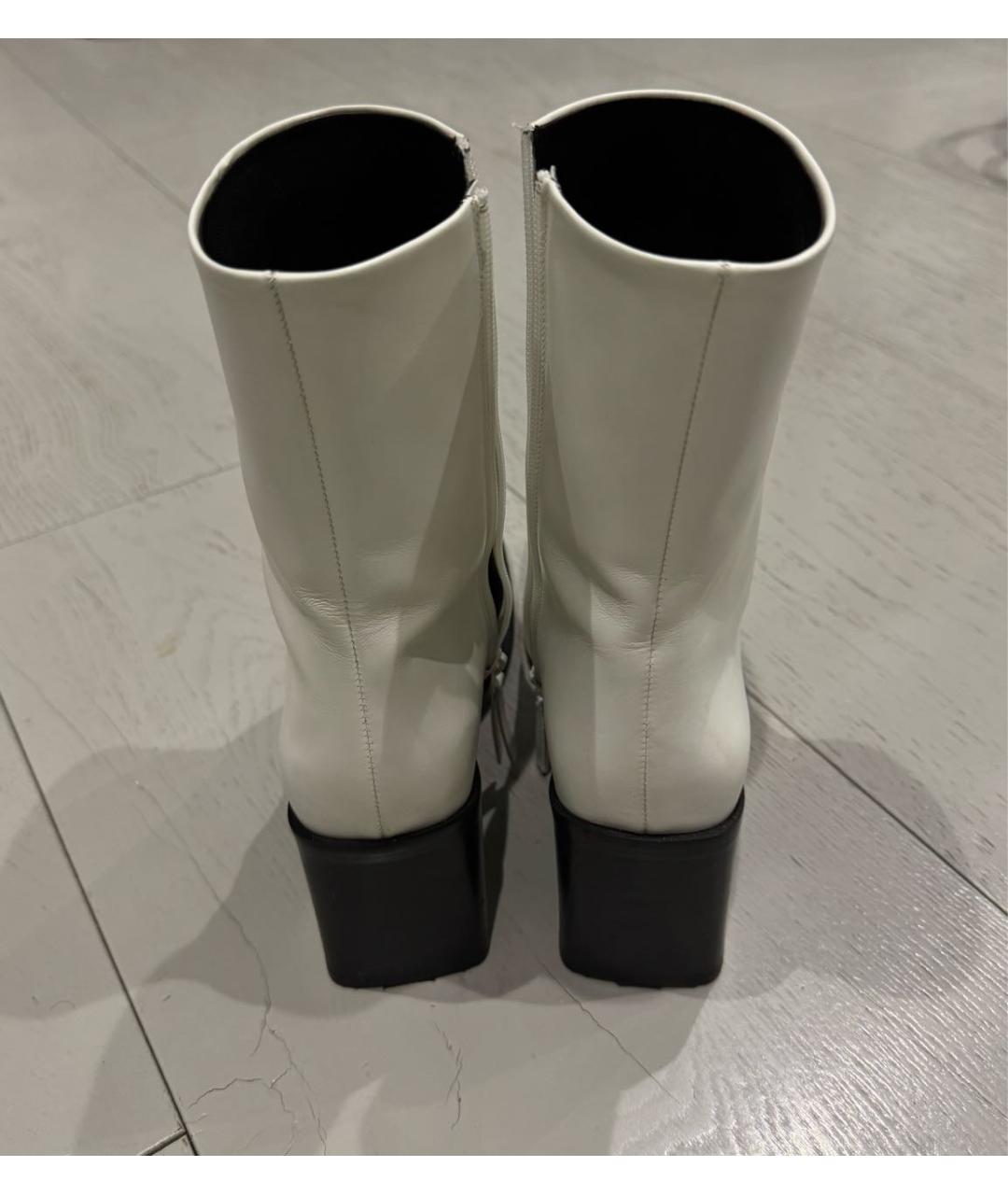 THE ROW Белые кожаные ботильоны, фото 3