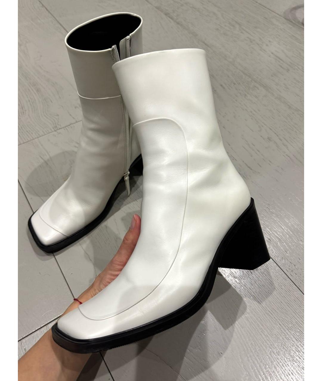 THE ROW Белые кожаные ботильоны, фото 5