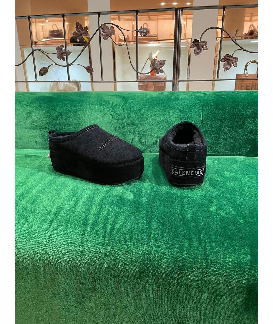 BALENCIAGA Черные замшевые мюли, фото 4