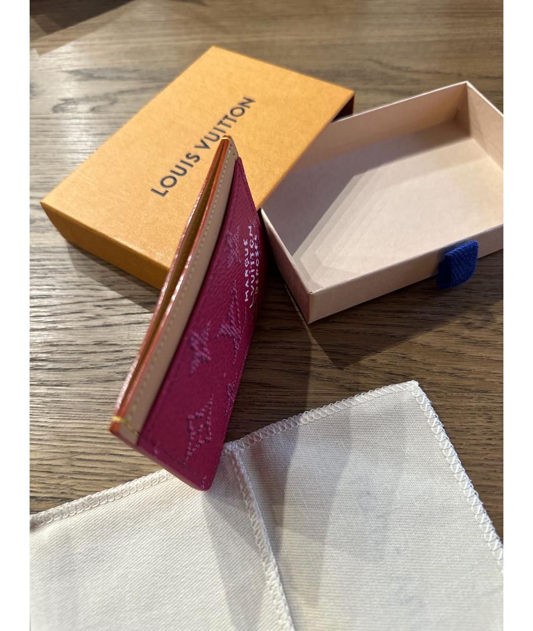 LOUIS VUITTON Розовый кожаный кардхолдер, фото 3