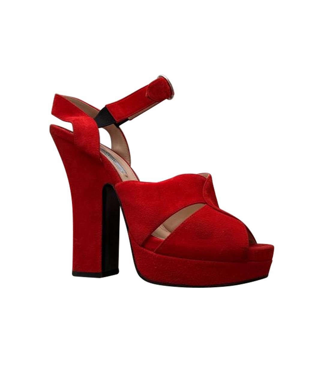 PRADA Красные замшевые босоножки, фото 1
