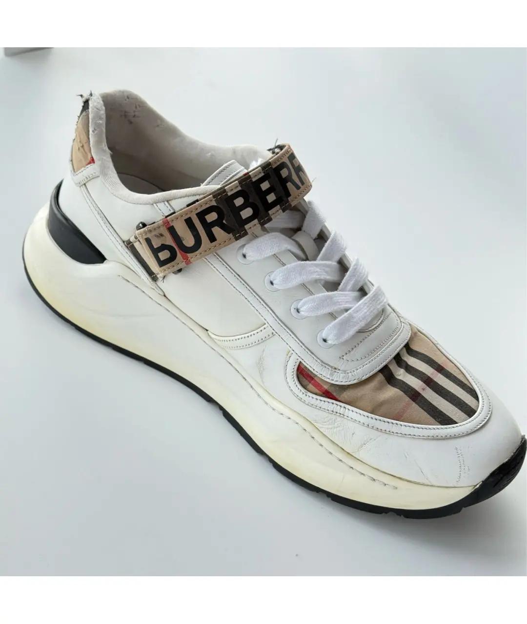 BURBERRY Белые кожаные низкие кроссовки / кеды, фото 3