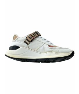 BURBERRY Низкие кроссовки / кеды