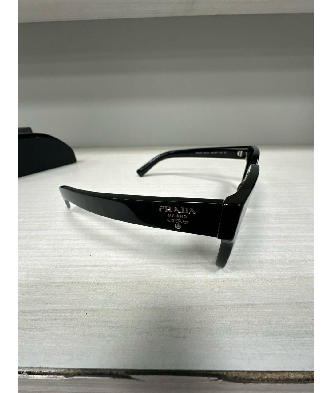 PRADA Черные пластиковые солнцезащитные очки, фото 3