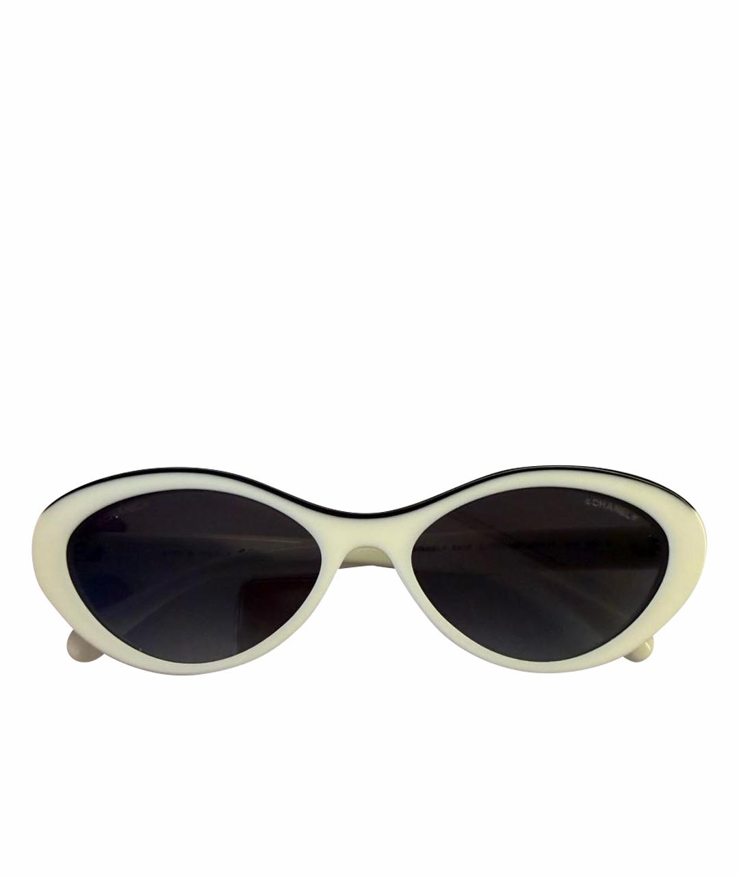 CHANEL Белые пластиковые солнцезащитные очки, фото 1