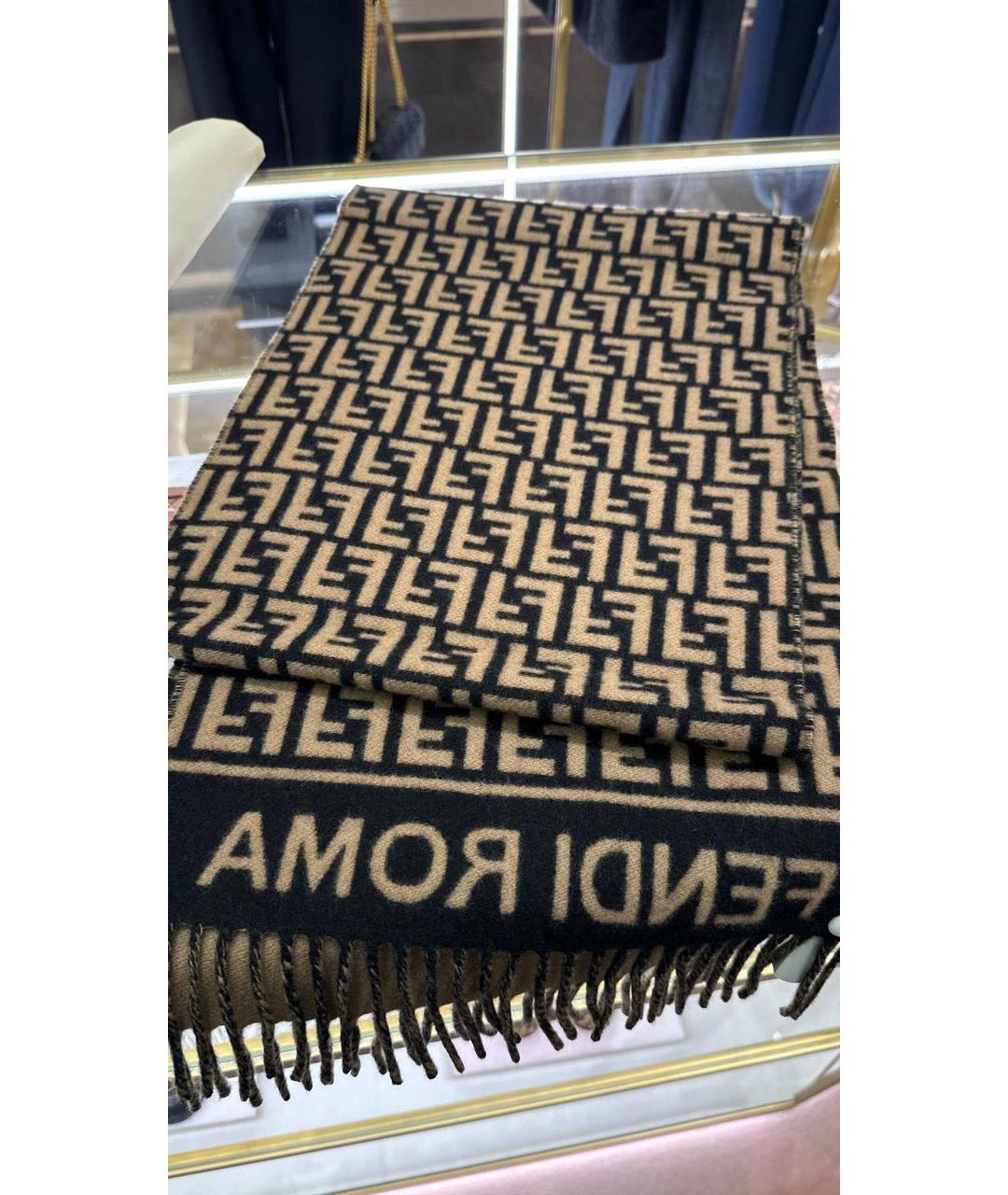 FENDI Коричневый шерстяной шарф, фото 3
