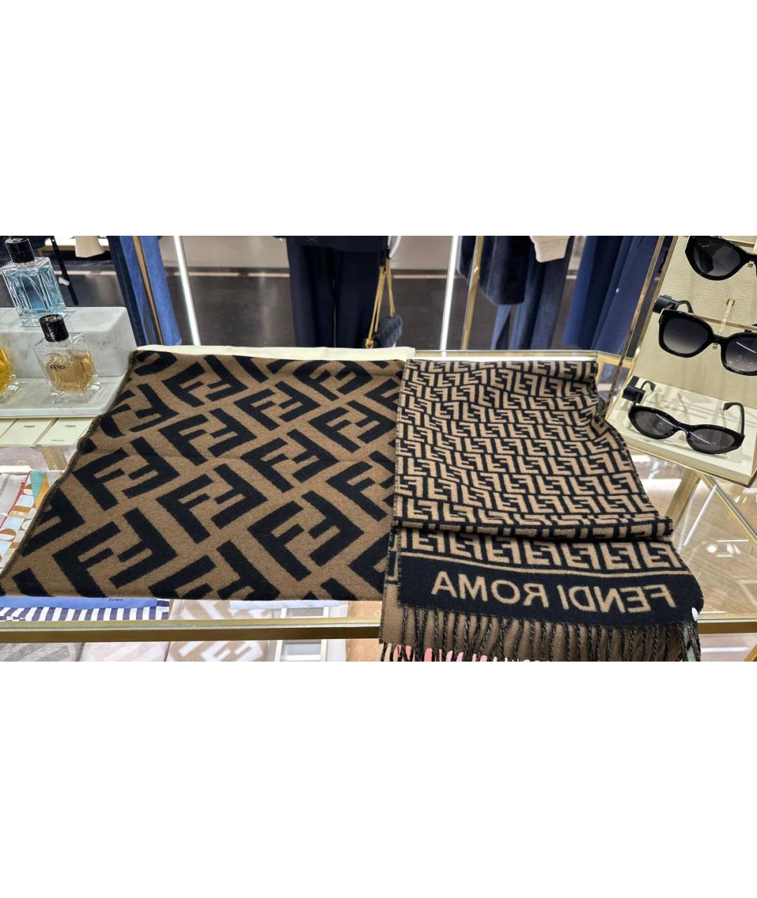 FENDI Коричневый шерстяной шарф, фото 6