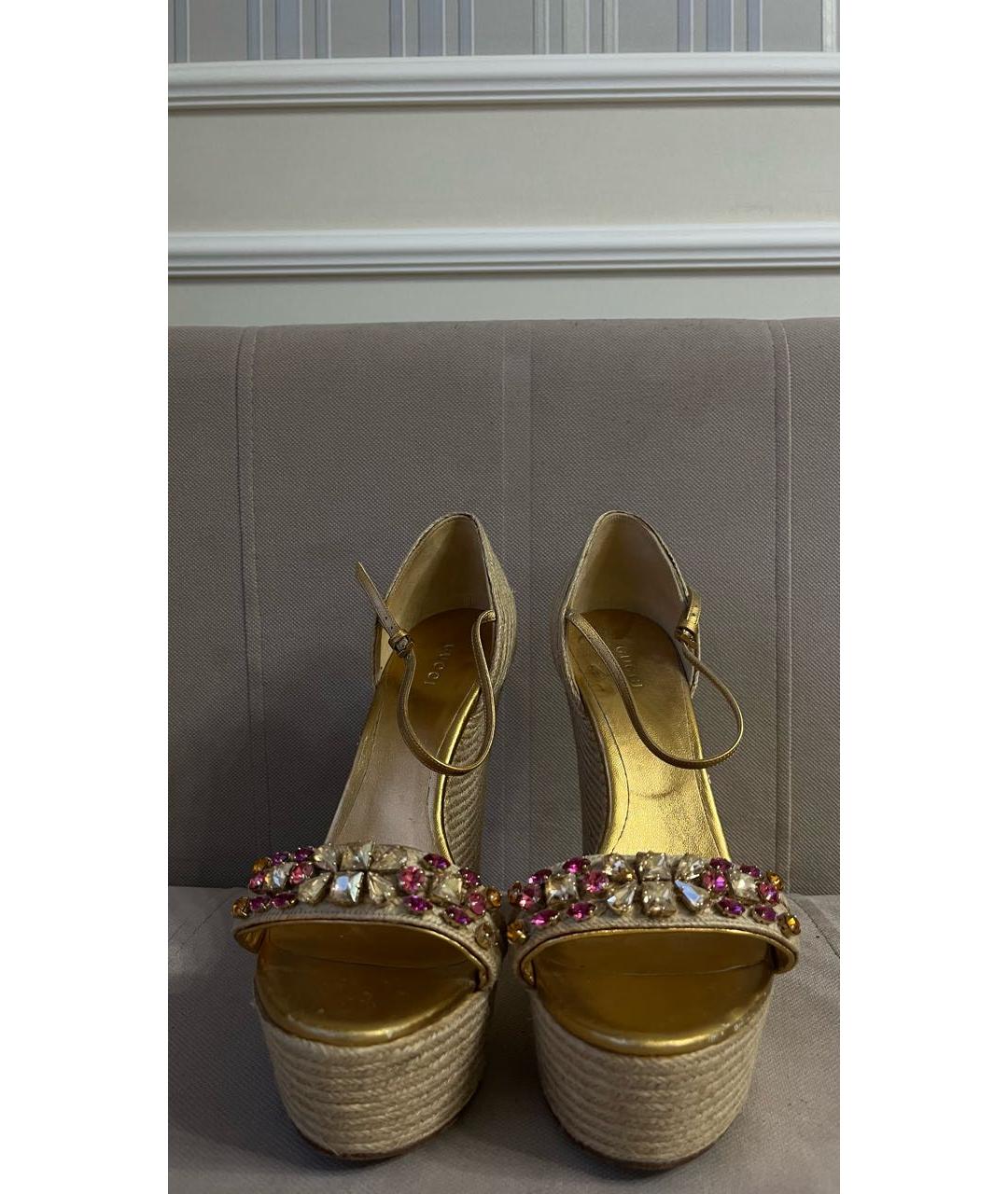 GUCCI Бежевые текстильные босоножки, фото 2