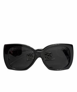 CHANEL Солнцезащитные очки