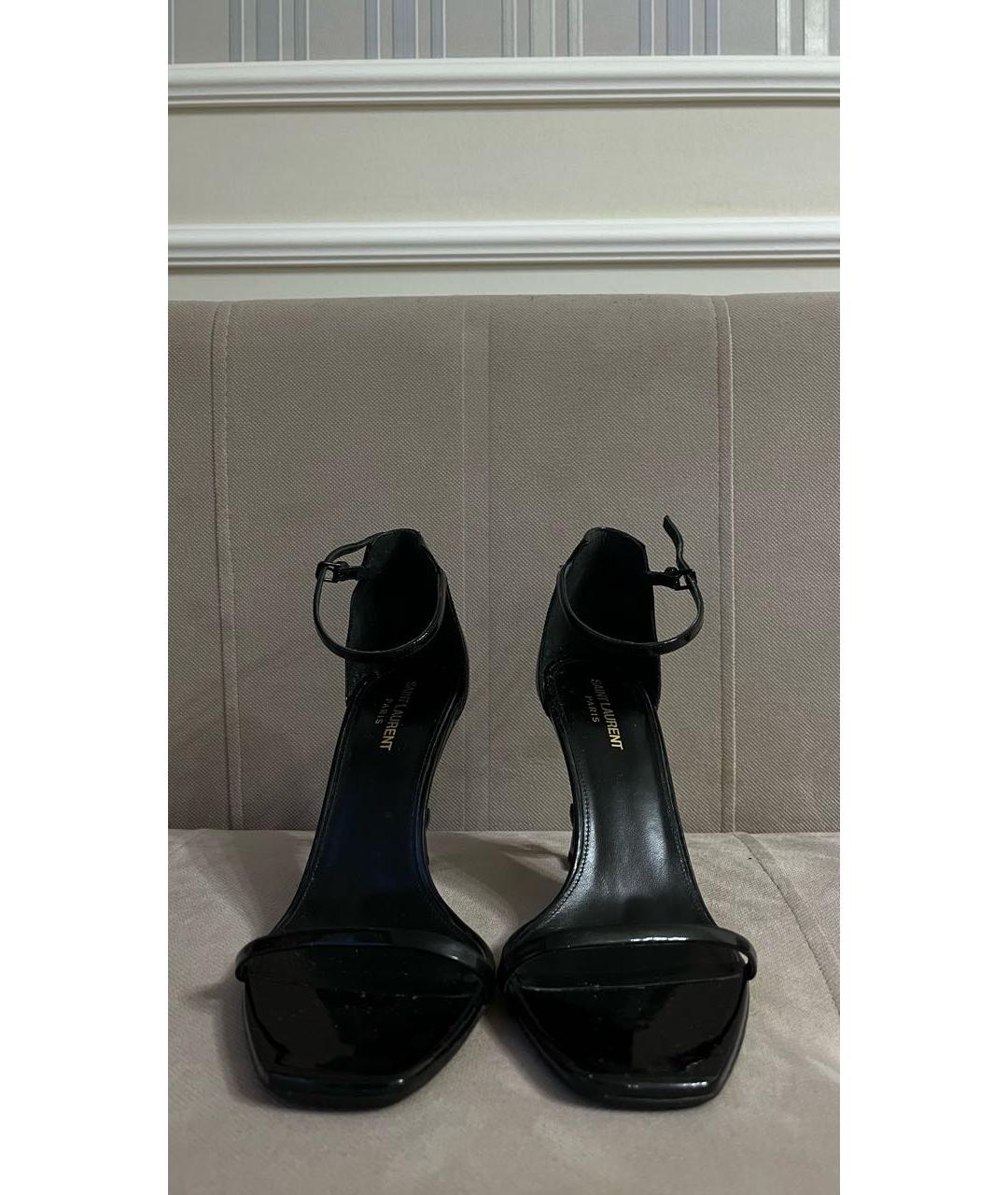 SAINT LAURENT Черные босоножки из лакированной кожи, фото 2