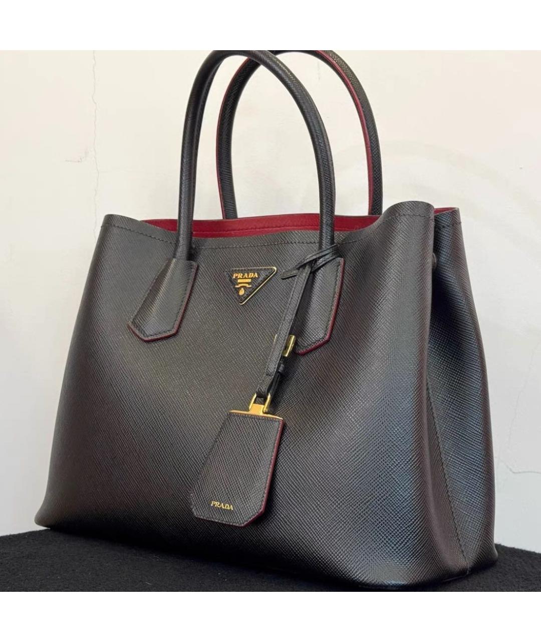 PRADA Черная кожаная сумка с короткими ручками, фото 3