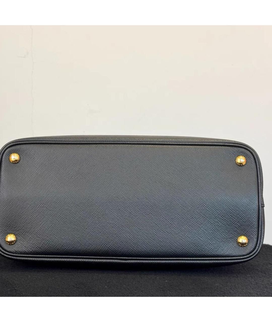 PRADA Черная кожаная сумка с короткими ручками, фото 4