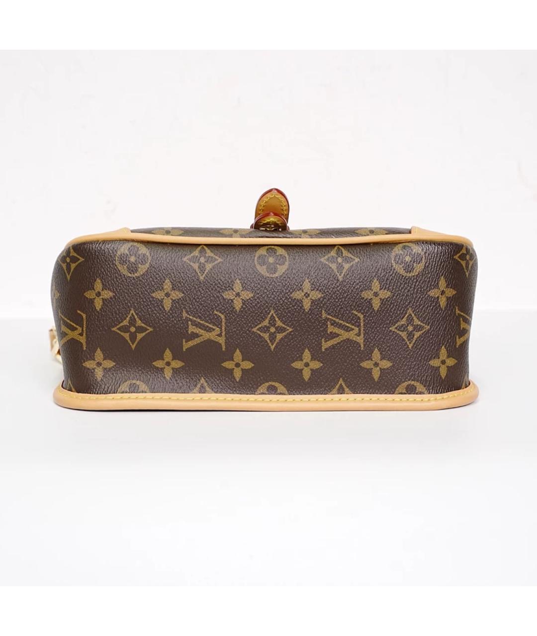 LOUIS VUITTON Коричневая сумка через плечо, фото 6