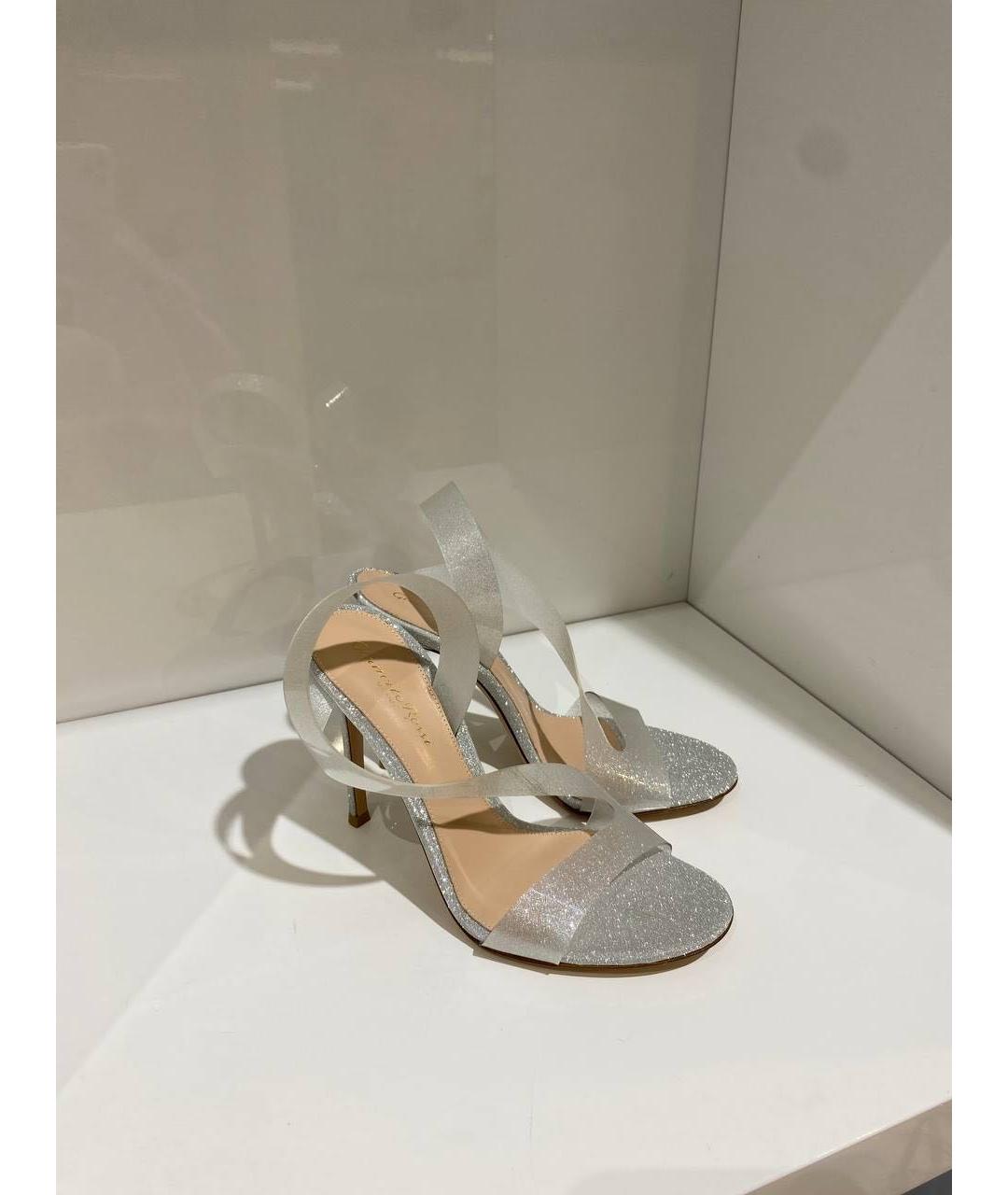 GIANVITO ROSSI Серебряные босоножки, фото 4