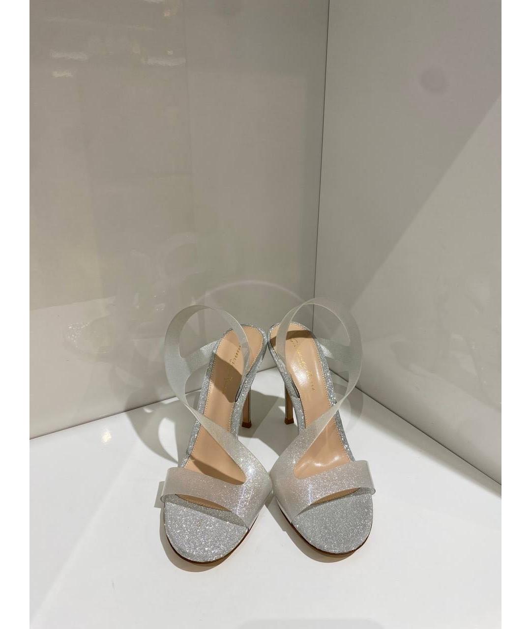 GIANVITO ROSSI Серебряные босоножки, фото 2