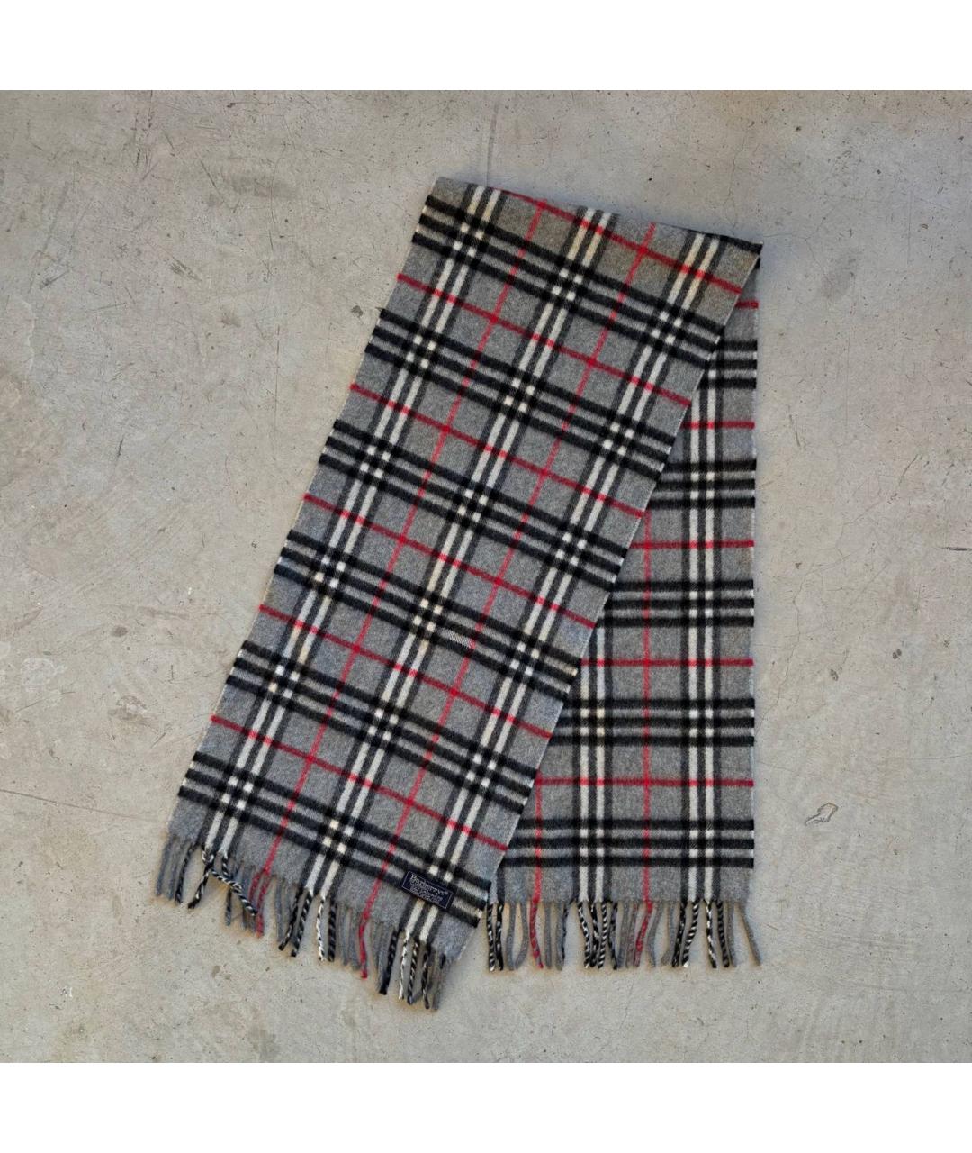 BURBERRY Серый кашемировый шарф, фото 3