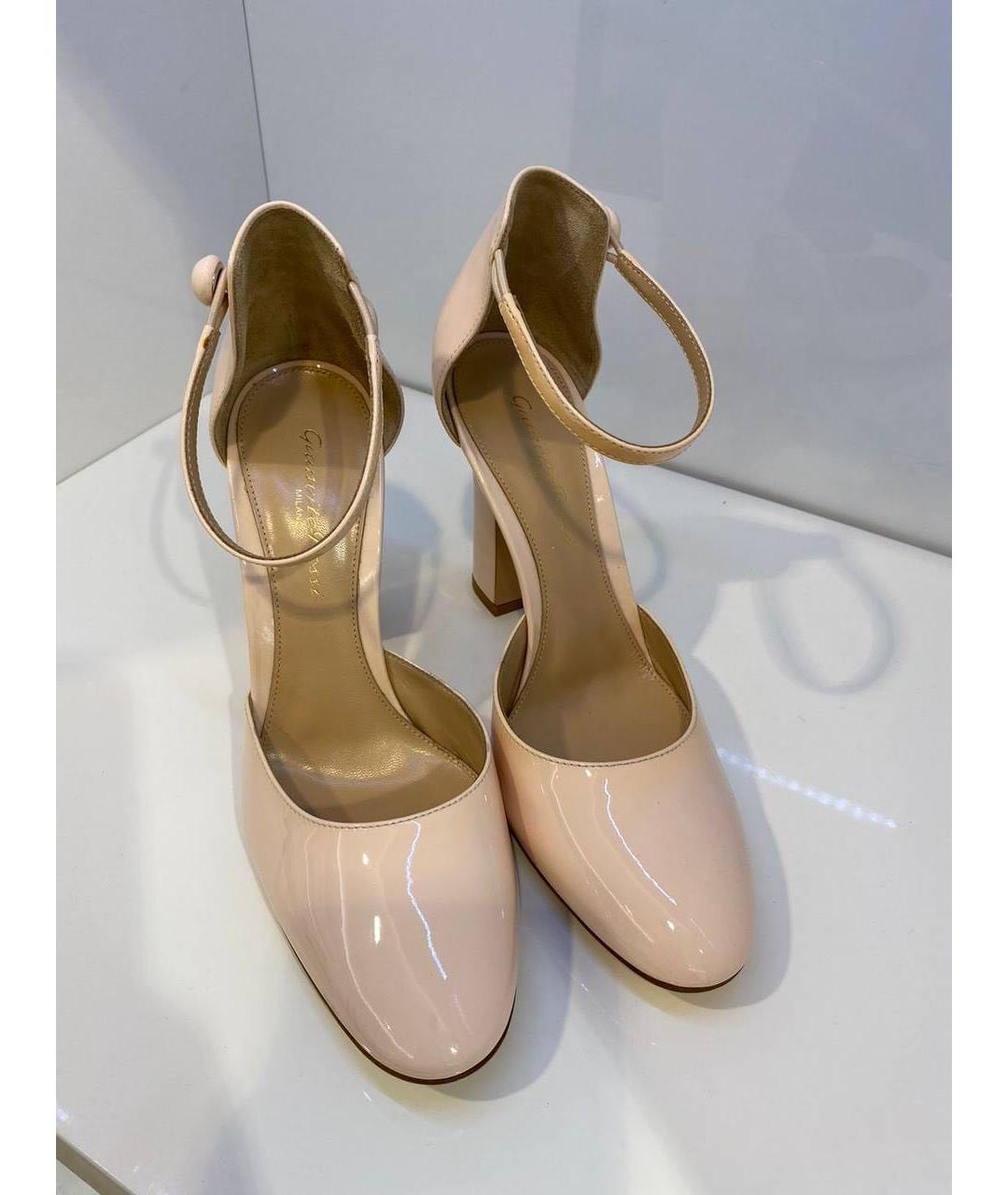 GIANVITO ROSSI Бежевые туфли, фото 2