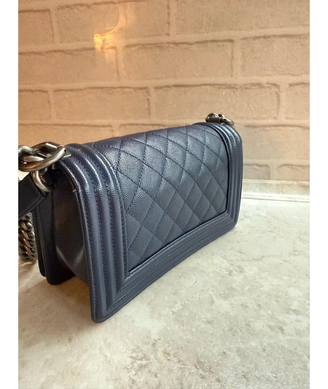 CHANEL Темно-синяя кожаная сумка через плечо, фото 3