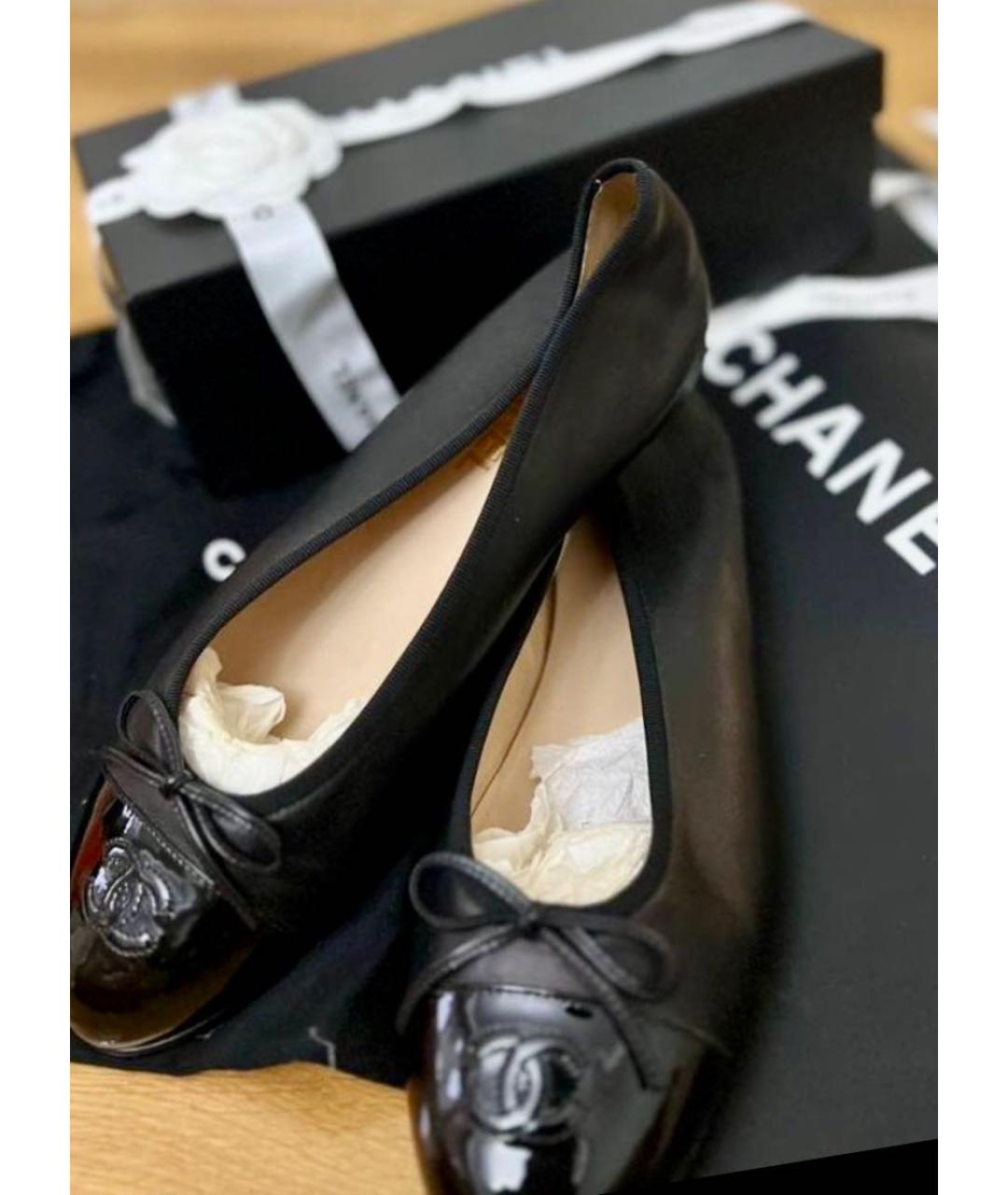 CHANEL Черные кожаные балетки, фото 3