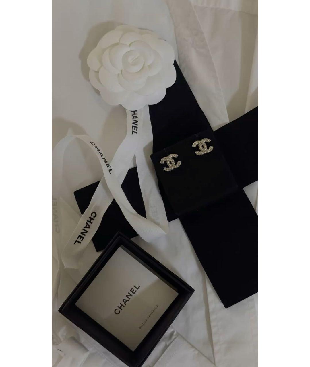 CHANEL Золотые металлические серьги, фото 2