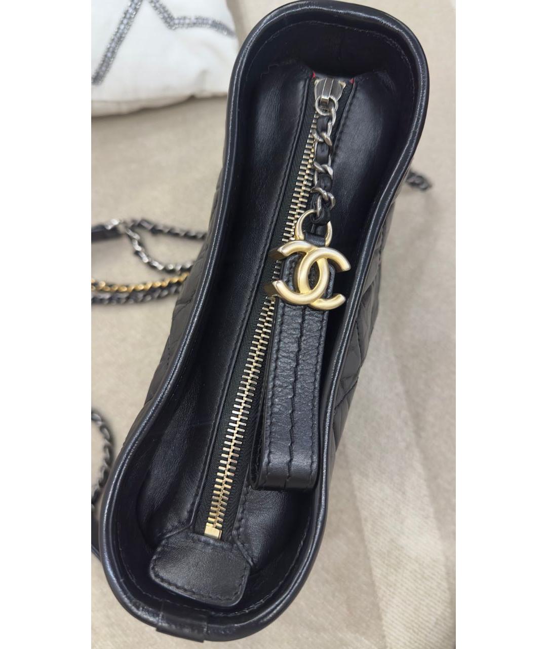 CHANEL Черная кожаная сумка через плечо, фото 2