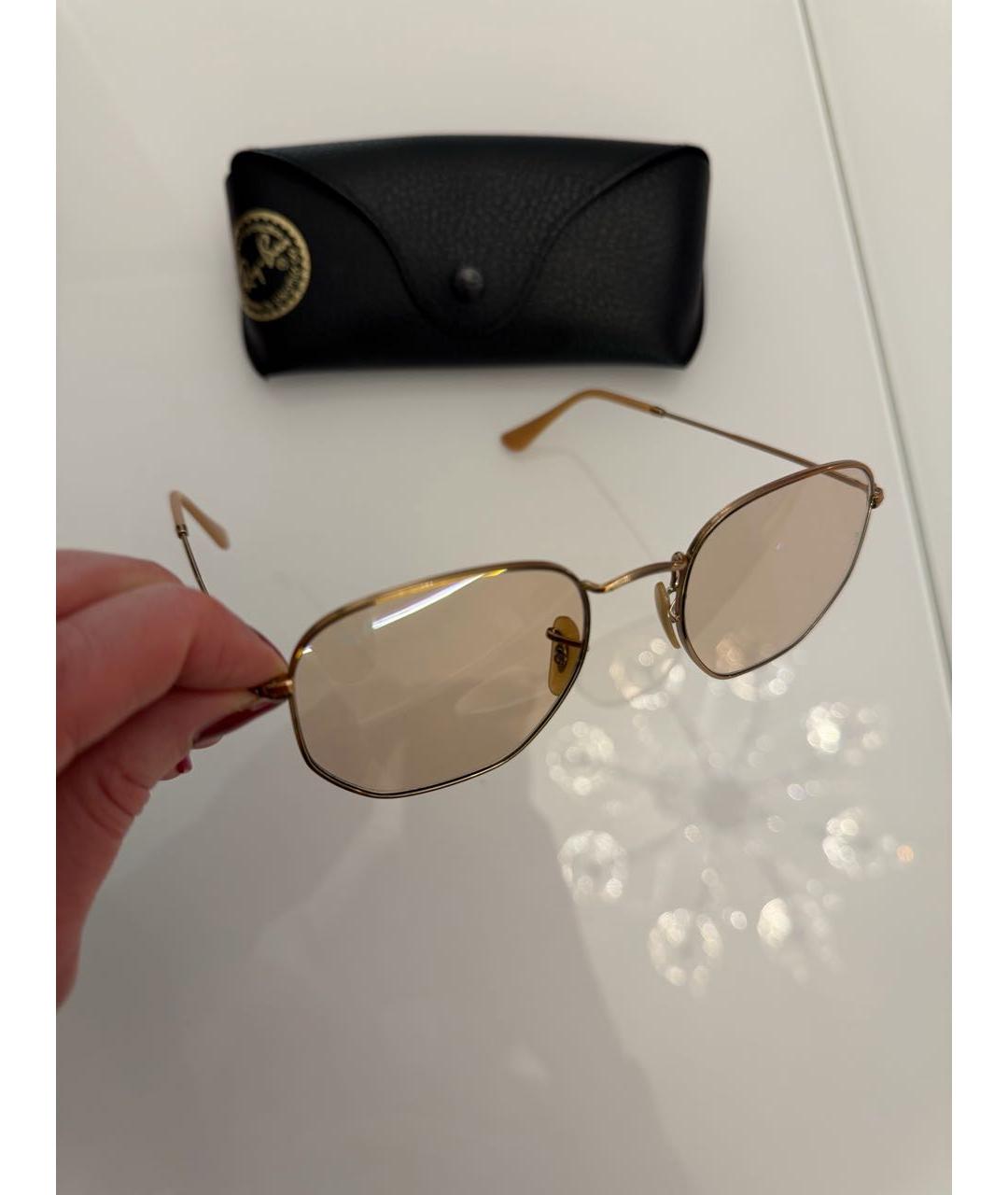 RAY BAN Бежевые металлические солнцезащитные очки, фото 3