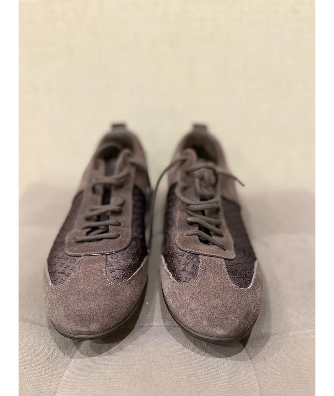 LOUIS VUITTON Коричневые замшевые кроссовки, фото 2
