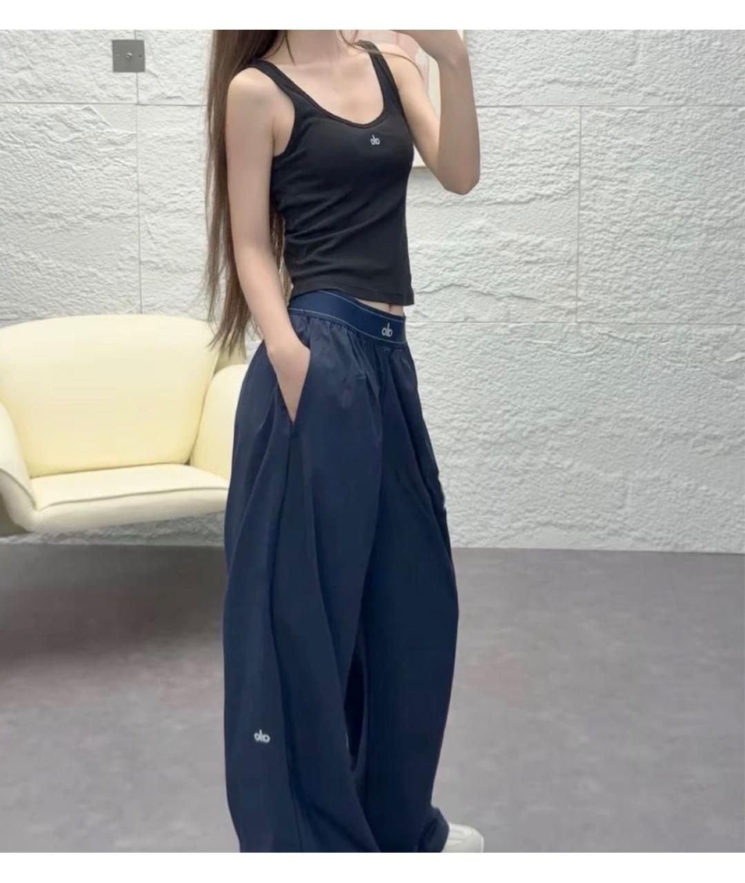 ALO YOGA Темно-синие спортивные брюки и шорты, фото 5