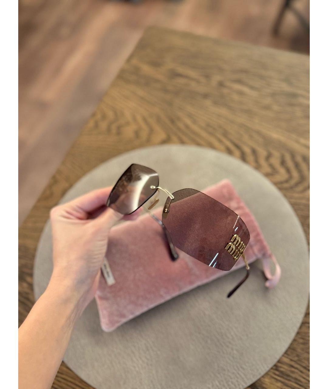 MIU MIU Бежевые металлические солнцезащитные очки, фото 4