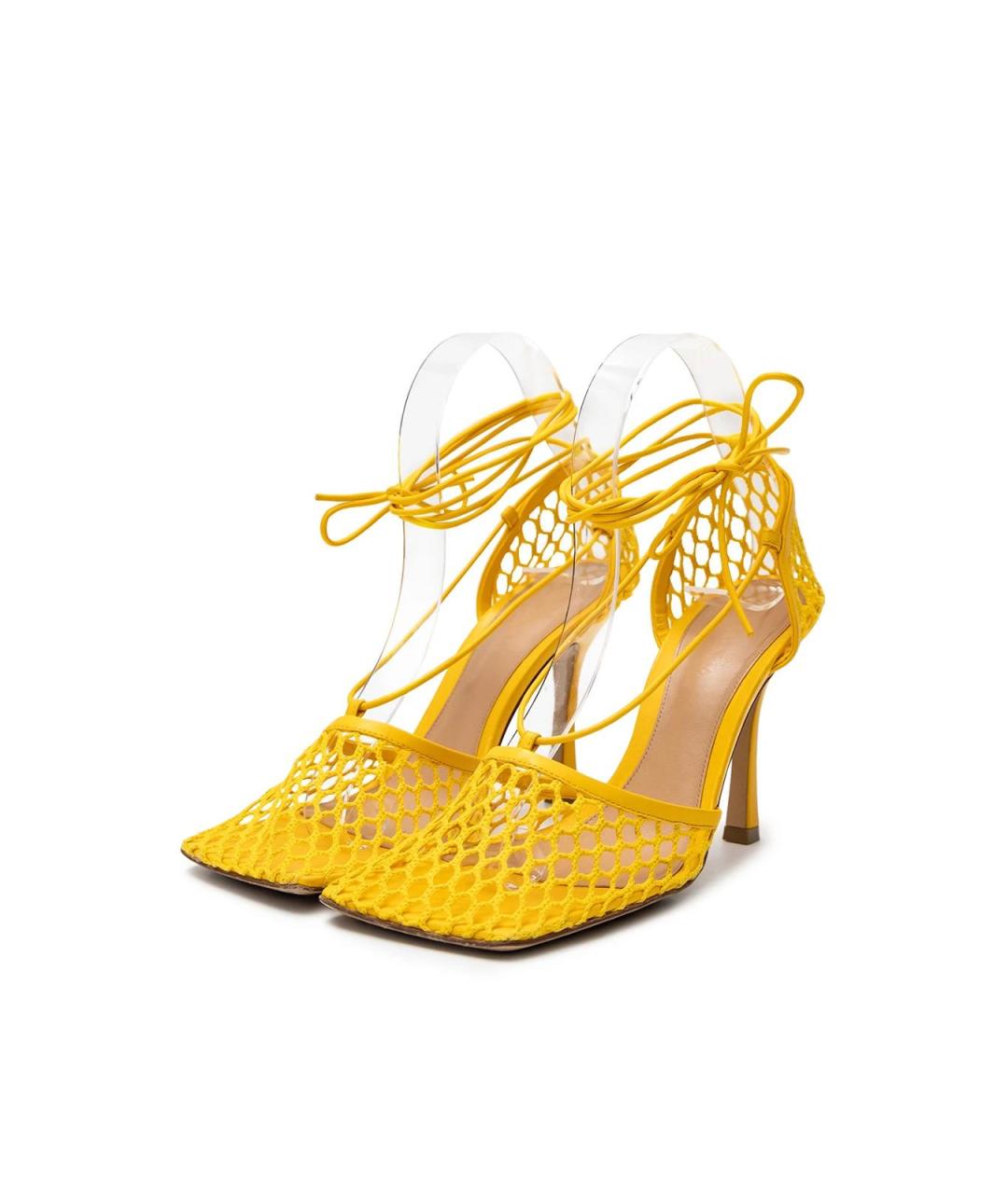 BOTTEGA VENETA Желтые текстильные босоножки, фото 4