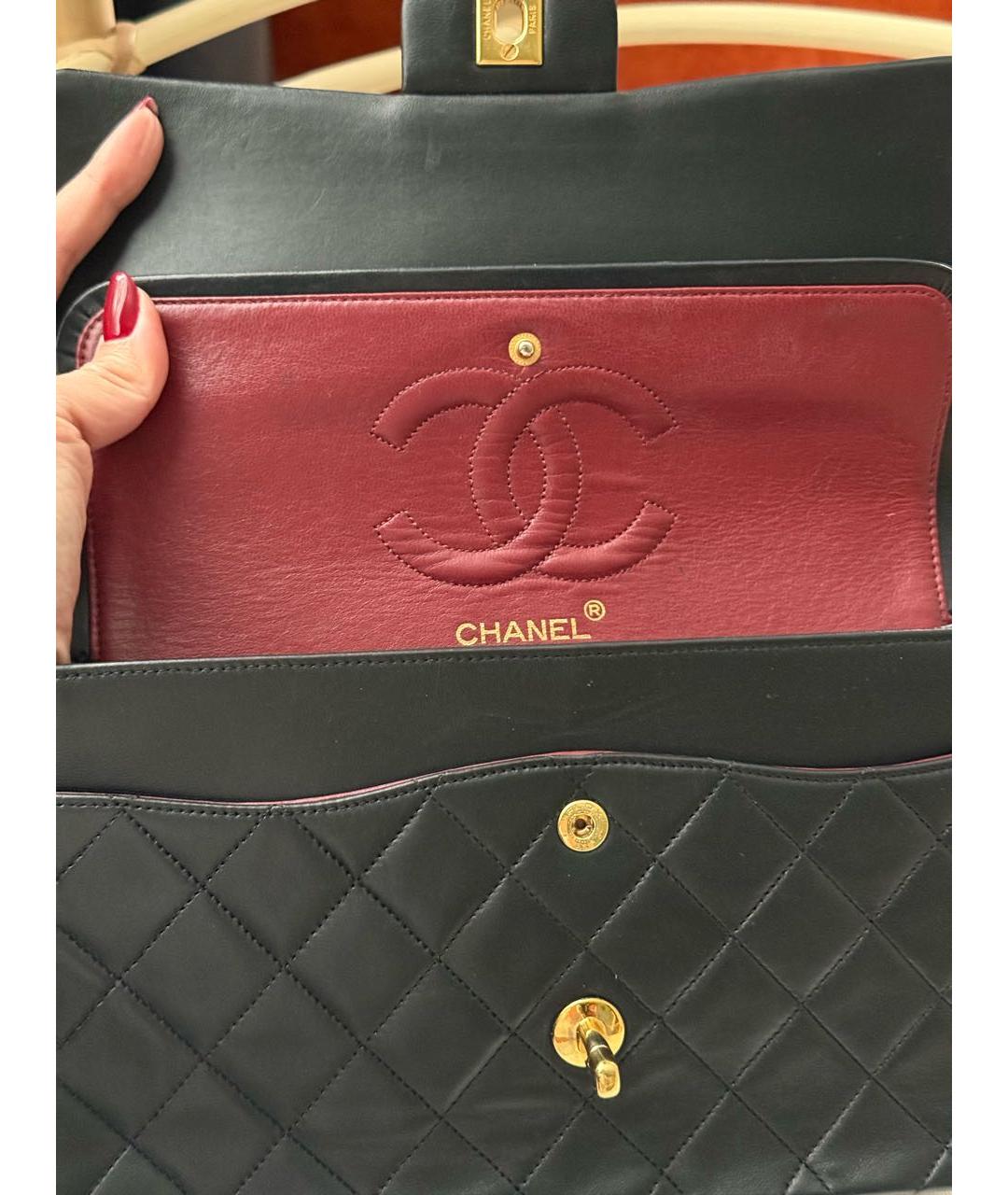 CHANEL Черная кожаная сумка через плечо, фото 6