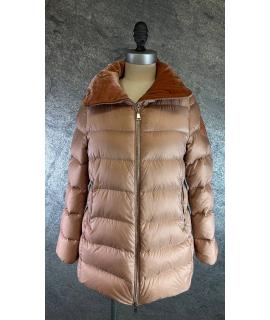 MONCLER Пуховик