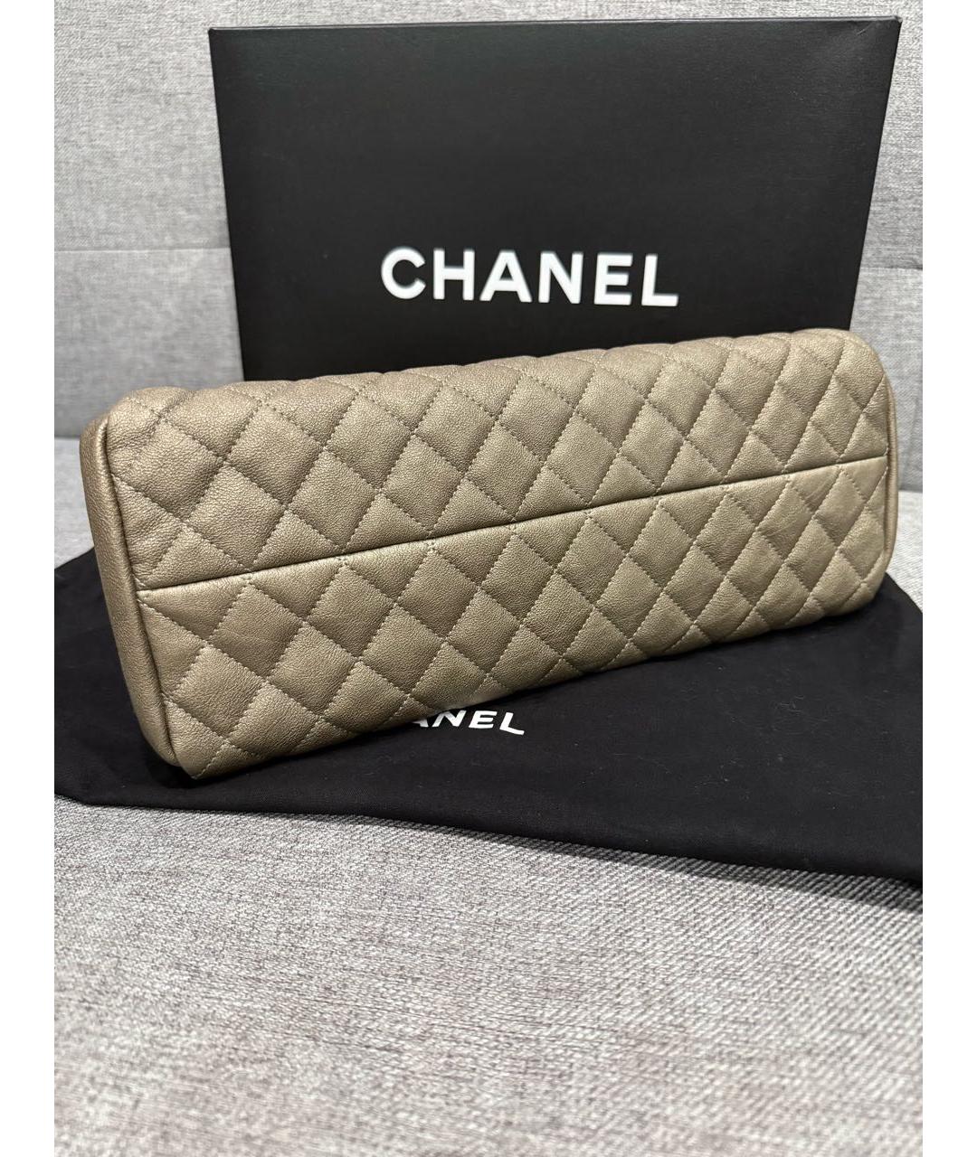 CHANEL Коричневая кожаная сумка с короткими ручками, фото 5