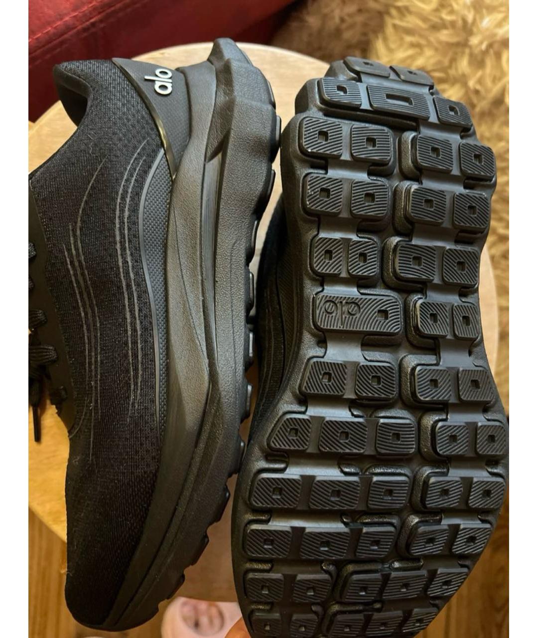 ALO YOGA Черные текстильные кроссовки, фото 4
