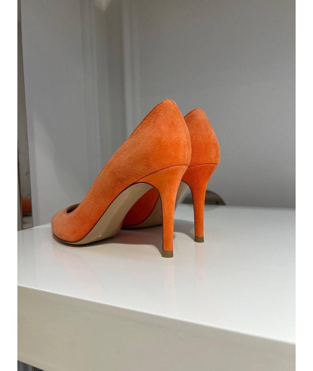 GIANVITO ROSSI Оранжевое замшевые туфли, фото 3
