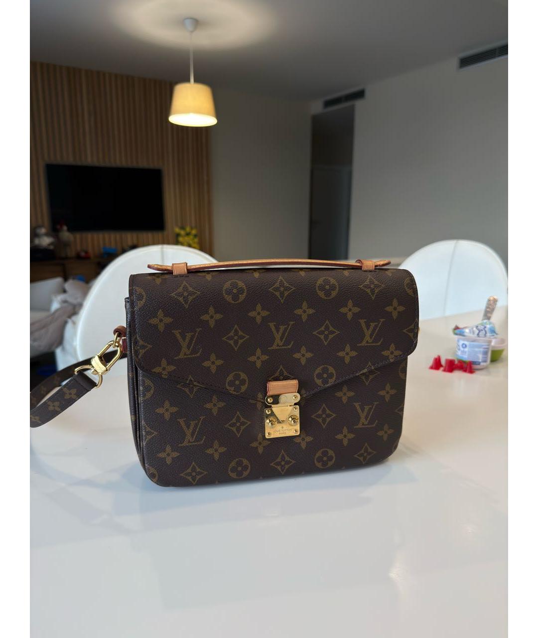 LOUIS VUITTON Коричневая сумка через плечо из искусственной кожи, фото 8