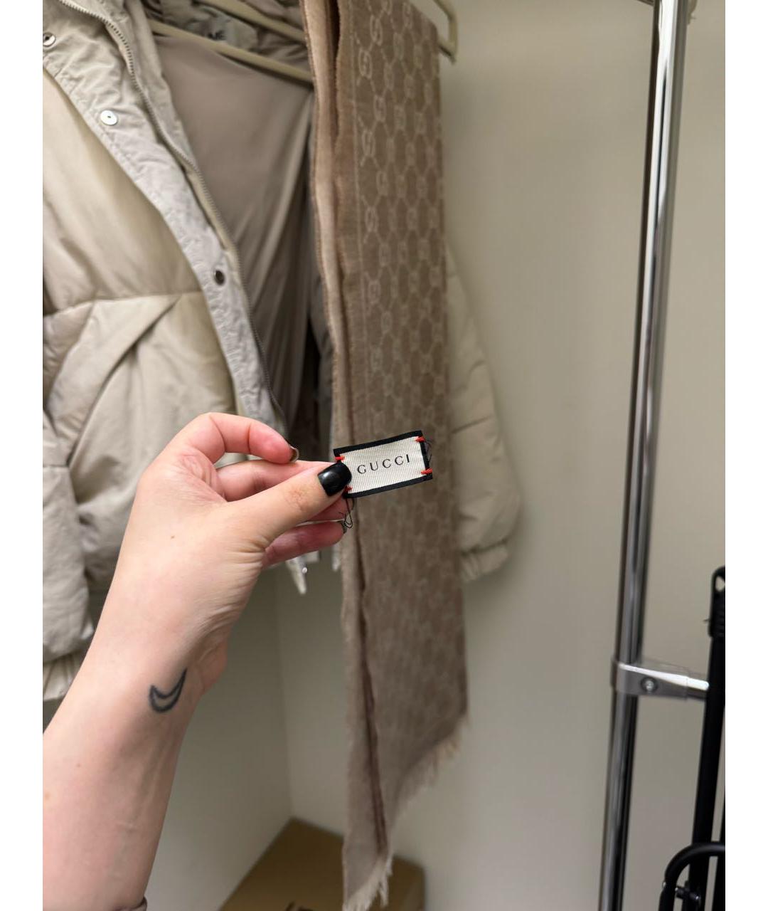 GUCCI Бежевый шелковый шарф, фото 3